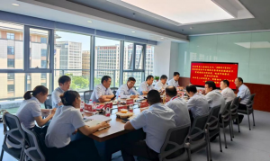 中电博微党委书记、董事长张成伟一行赴峰泰公司调...